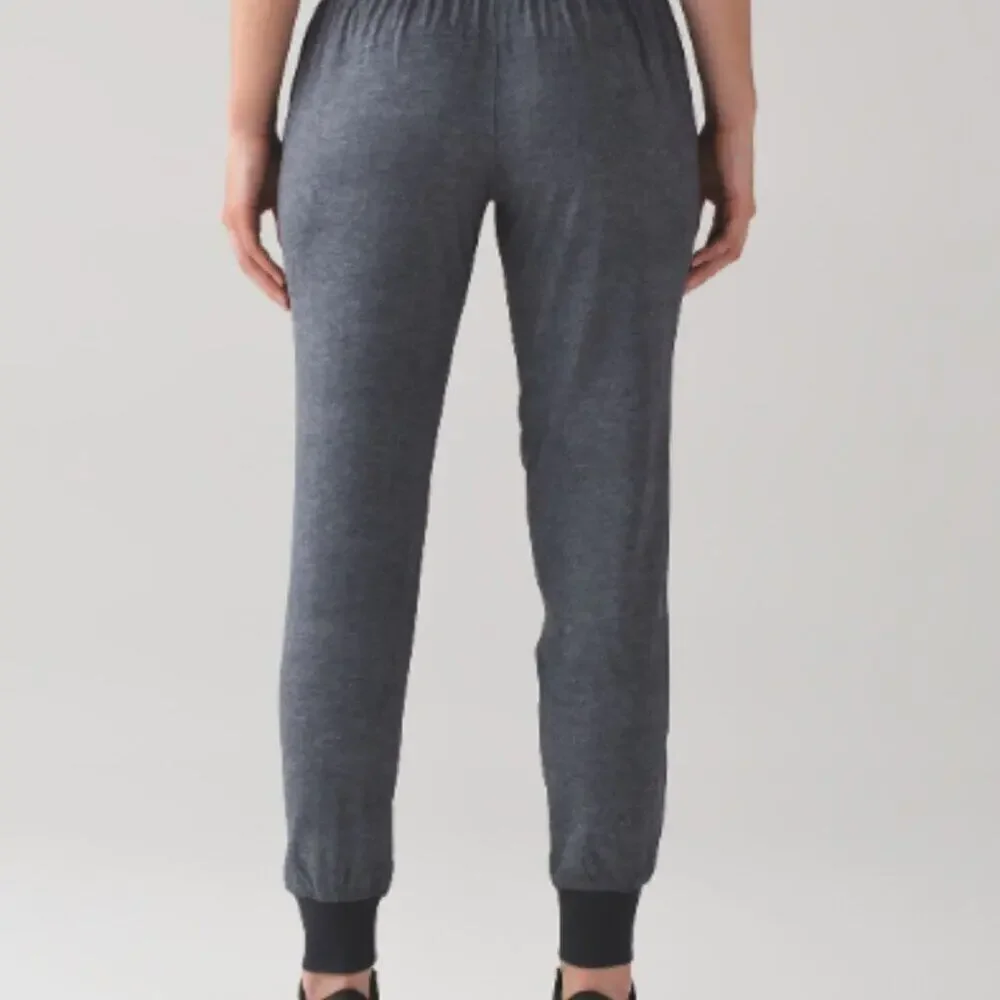 Lululemon Get Ready Jogger (Swift) Women's Size 4 Navy Gray Stretch Pockets
